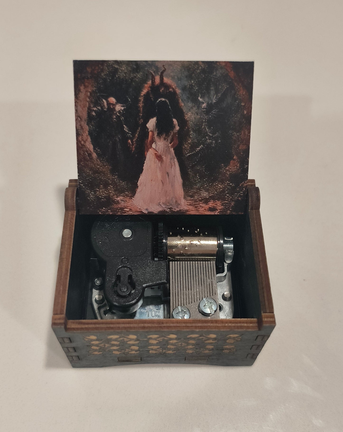 Labyrinth music box | As the world falls down