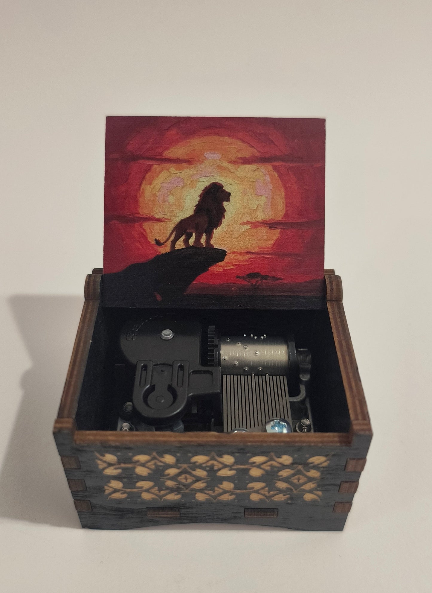 Lion King music box | Can you feel the love tonight